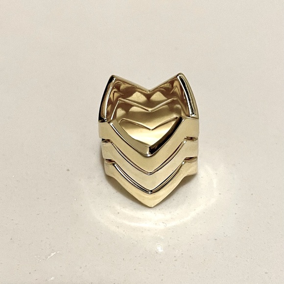 Lisa Freede gold stacking rings (3 rings). Size 6 - Picture 1 of 3